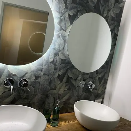 Pensión Anema E Core By Andrea De Carlo 4*