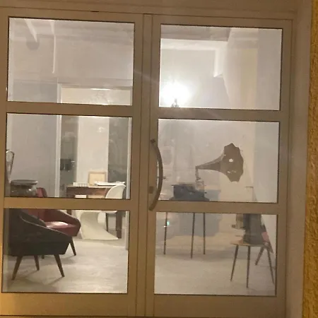 Pensión Anema E Core By Andrea De Carlo